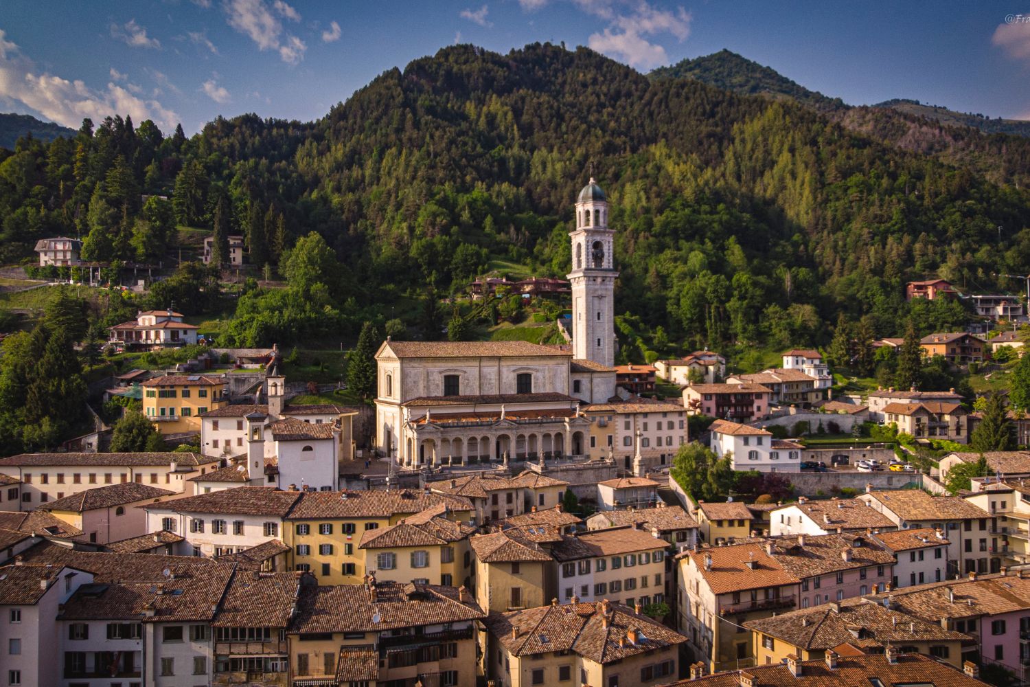 Voci Di Paese